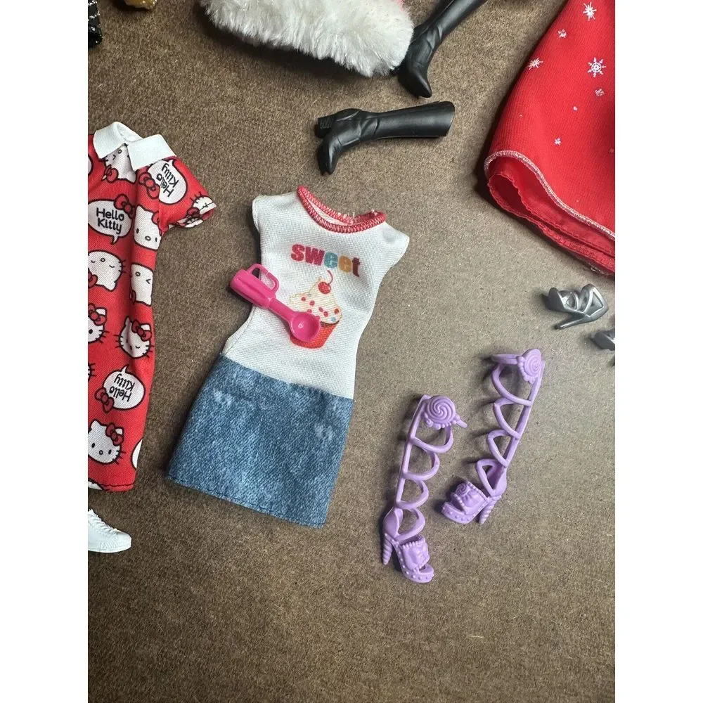 Barbie Outfits And Accessories 10 Complete Outfits Over 45 Pieces!